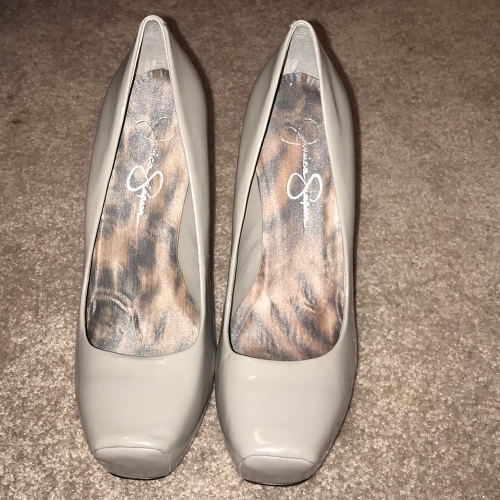 Jessica Simpson grey heels